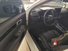Honda Civic Hatchback 240 Turbo CVT Sport Edition - ფოტო 15