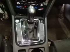 Volkswagen Magotan 330TSI DSG Luxury - ფოტო 13