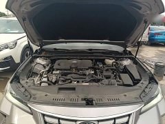 Toyota Avalon Hybrid 2.0L Luxury - ფოტო 19