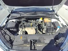 SAIC MG i5 1.5L Manual Platinum Edition - ფოტო 19