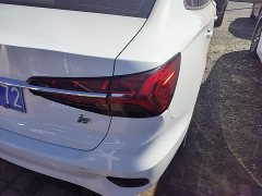 SAIC MG i5 1.5L Manual Platinum Edition - ფოტო 7