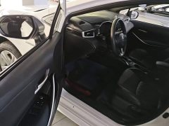 Toyota Corolla Hybrid 1.8H E-CVT Luxury - ფოტო 15