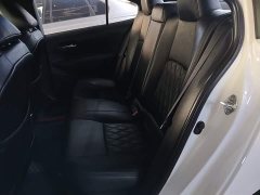 Toyota Corolla Hybrid 1.8H E-CVT Luxury - ფოტო 16