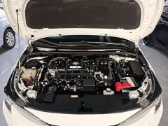 Toyota Corolla Hybrid 1.8H E-CVT Luxury - ფოტო 19