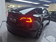 Tesla Model Y Rear-Wheel Drive - фото 6