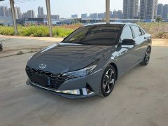 Hyundai Elantra 1.5L CVT Luxury - ფოტო 1
