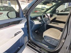 Zeekr 009 Six-Seat Executive AWD 108kWh - ფოტო 15