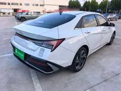 Hyundai Elantra 1.5L CVT Luxury - ფოტო 6