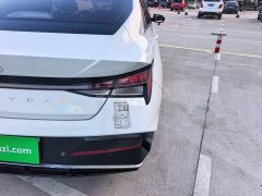 Hyundai Elantra 1.5L CVT Luxury - ფოტო 7