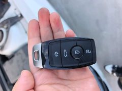Hyundai Elantra 1.5L CVT Luxury - ფოტო 8