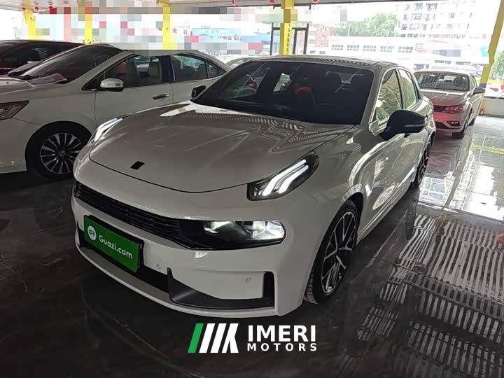 Lynk & Co 03 1.5T DCT Pro