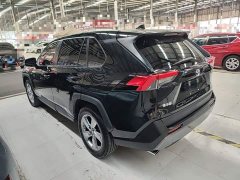 Toyota RAV4 2.0L CVT FWD Fashion Plus - photo 4