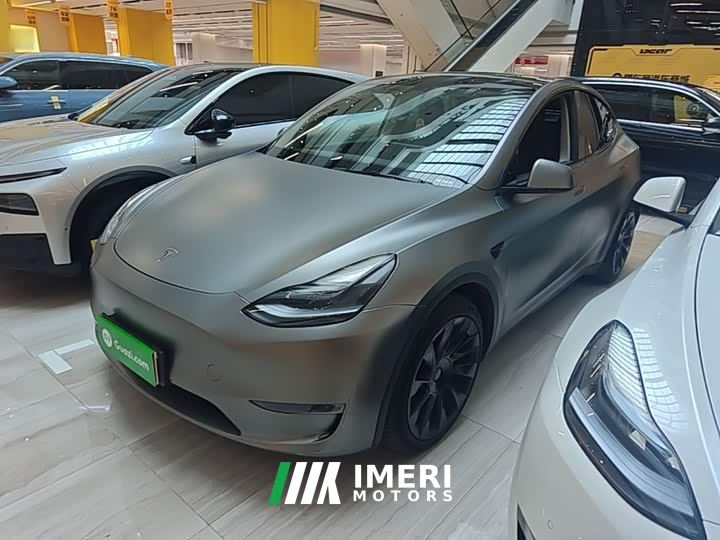 Tesla Model Y Standard Range RWD