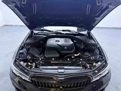BMW 3 Series 325Li M Sport Night Edition Package - ფოტო 18