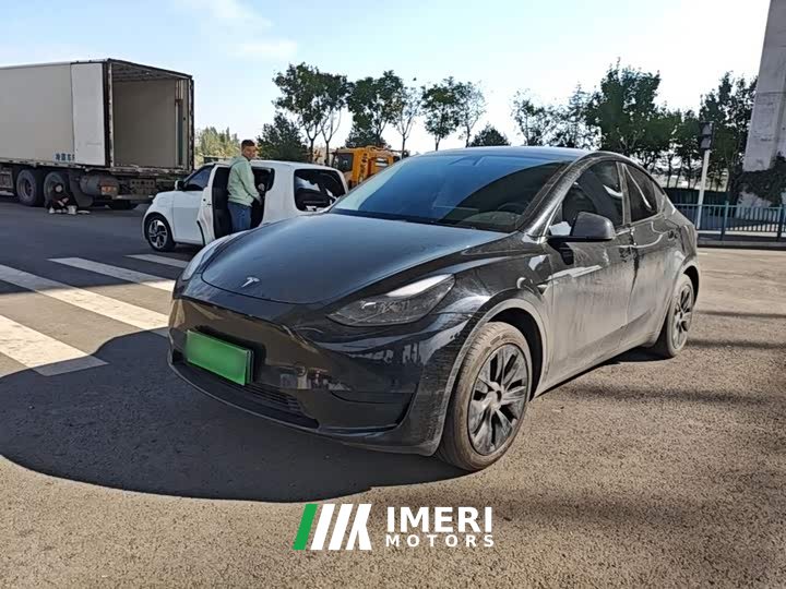 Tesla Model Y Rear-Wheel Drive - car from China