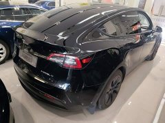 Tesla Model Y Rear-Wheel Drive - ფოტო 6