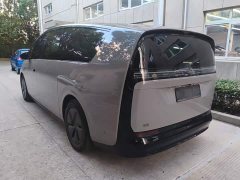 Li Auto Li Xiang MEGA Ultra - ფოტო 4