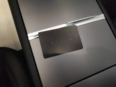 Tesla Model Y Long Range All-Wheel Drive - ფოტო 8