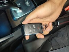 Land Rover Discovery Sport 249PS R-Dynamic S Performance 5-Seater - фото 8