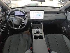 BYD Qin PLUS DM-i Smart Driving Edition 55KM Excellence - ფოტო 9