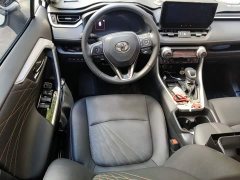Toyota RAV4 2.0L CVT FWD Fashion Plus - photo 2
