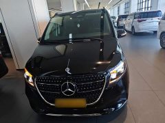Mercedes-Benz V-Class V 300 L Long Wheelbase Luxury Edition - ფოტო 2