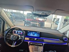 Mercedes-Benz V-Class V 300 L Long Wheelbase Luxury Edition - ფოტო 9