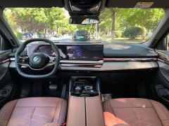 BMW 5 Series 530Li Luxury Edition Premium Package - ფოტო 8