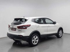 Nissan Qashqai 2.0L CVT XV Smart Comfort Edition - photo 2