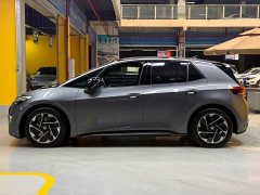 Volkswagen ID.3 Outstanding Edition - ფოტო 4