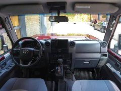 Toyota Land Cruiser (Imported) LC76 4.0L Automatic - ფოტო 8