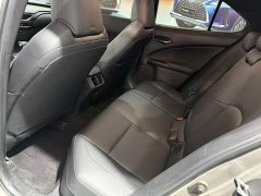 Lexus UX 200 Special Edition - ფოტო 4