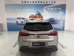 Lexus UX 200 Special Edition - ფოტო 8