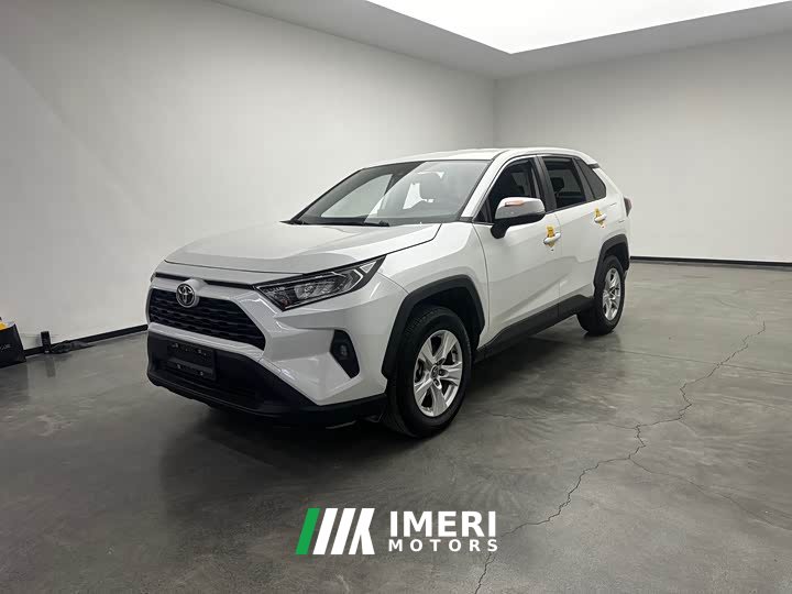 Toyota RAV4 2.0L CVT FWD Urban Edition - car from China