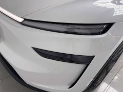 Tesla Model Y Rear-Wheel Drive - photo 17