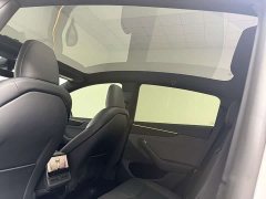 Tesla Model Y Rear-Wheel Drive - photo 5