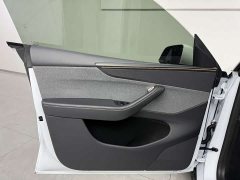 Tesla Model Y Rear-Wheel Drive - photo 8