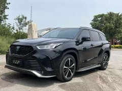 Toyota Crown Venza 2.5L HEV AWD Premium - ფოტო 1