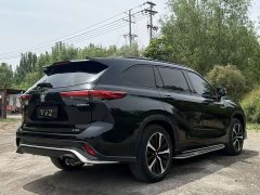 Toyota Crown Venza 2.5L HEV AWD Premium - ფოტო 8