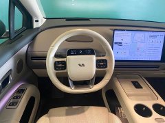 Li Auto i8 Standard Edition - photo 8