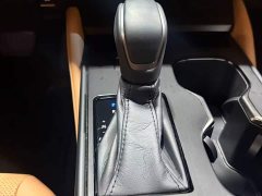 Lexus ES 200 Premium Edition - ფოტო 9