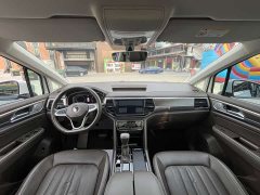 Volkswagen Viloran 330TSI Luxury - ფოტო 16
