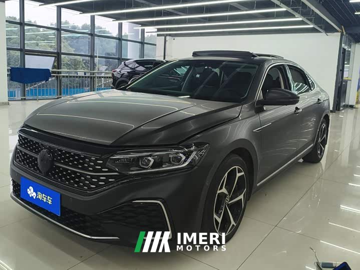 Volkswagen Passat Facelift 330TSI Starry Sky Luxury Edition