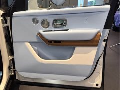 Rolls-Royce Cullinan Four Seater Edition - ფოტო 13