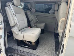 Ford Transit Custom 2.0T Petrol Automatic Business Travel Mid-wheelbase Low-roof 7/8/9-seater - photo 10