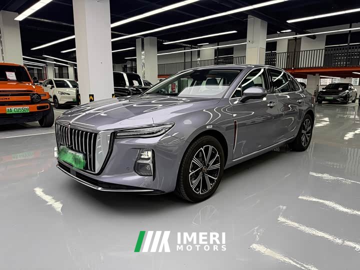 FAW Red Flag H5 PHEV 170 Super Hybrid Edition - автомобиль из Китая