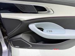 FAW Red Flag H5 PHEV 170 Super Hybrid Edition - фото 11