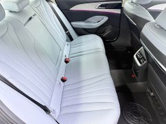 FAW Red Flag H5 PHEV 170 Super Hybrid Edition - фото 9