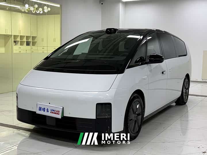 Li Auto Li Xiang MEGA Ultra