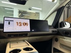 Li Auto Li Xiang MEGA Ultra - ფოტო 16